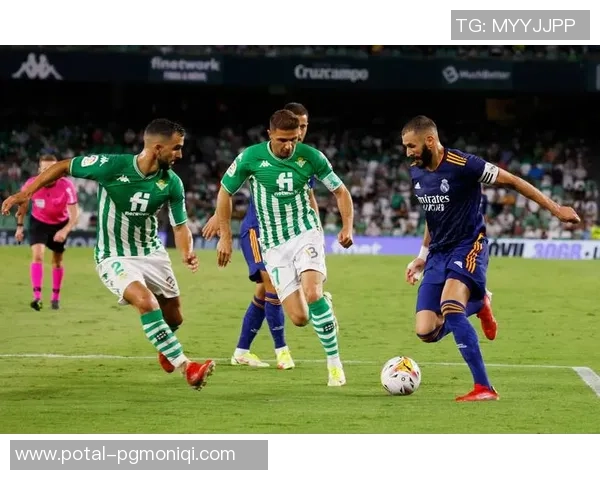 国米与比利亚雷亚尔激战正酣谁能在欧战中笑到最后