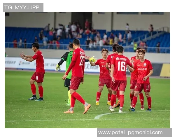 城南足球俱乐部与富川FC的激烈对决引发球迷热情高涨